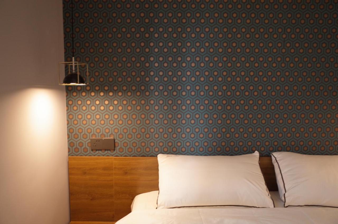 Shanghai Downtown Hills Boutique Guesthouse - Near Metro Line 7, Exit 3, Changping Road Exterior photo